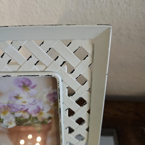 NEW Hallmark metal lattice frame - Picture 2 of 4